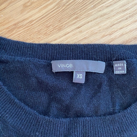 Vince cashmere sweater - Picture 2 of 2